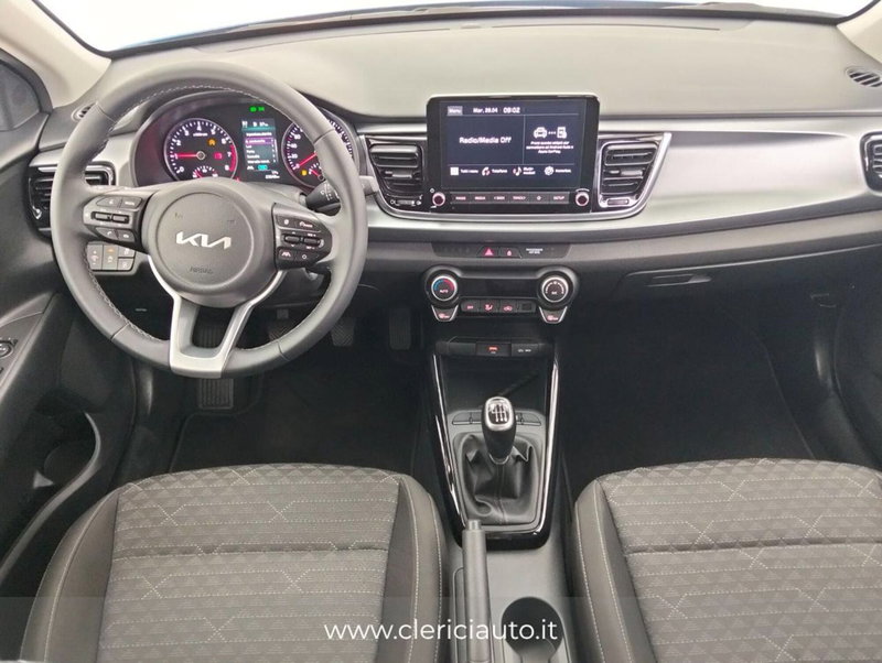 Kia Rio usata a Como (4)