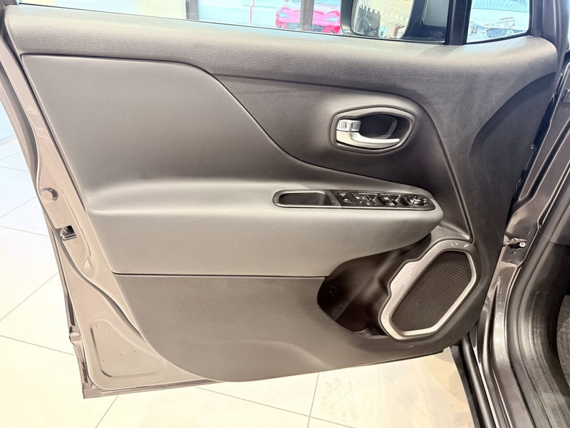 Jeep Renegade usata a Latina (10)