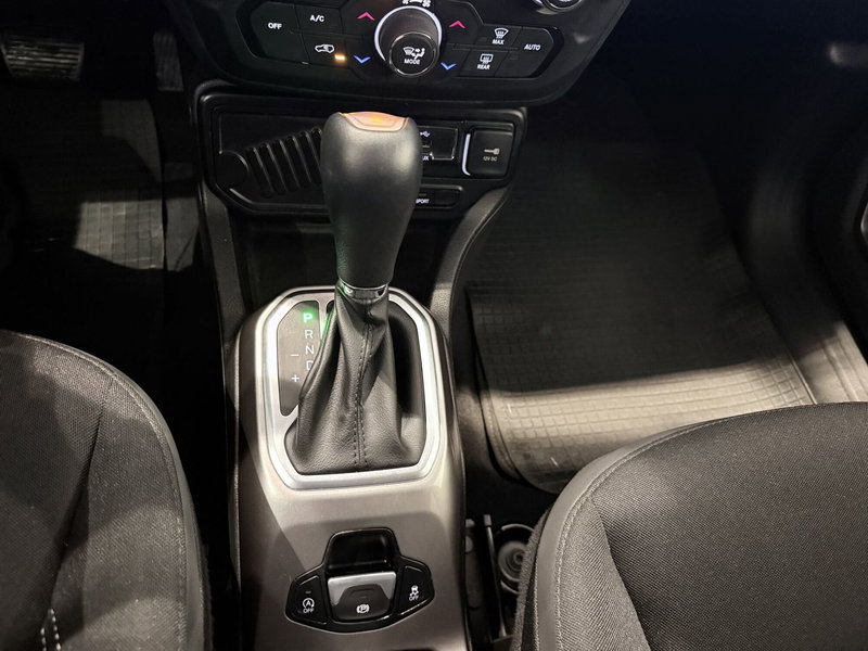 Jeep Renegade usata a Latina (19)