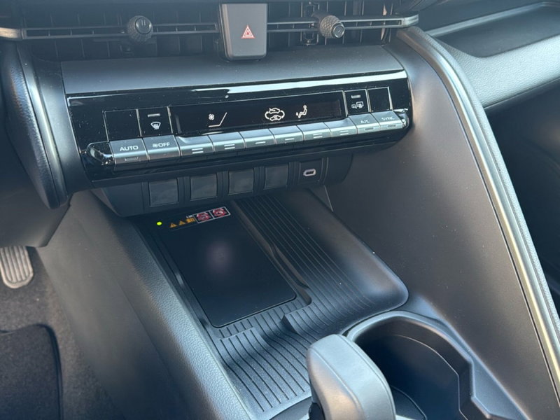 Toyota Toyota C-HR nuova a Ferrara (13)