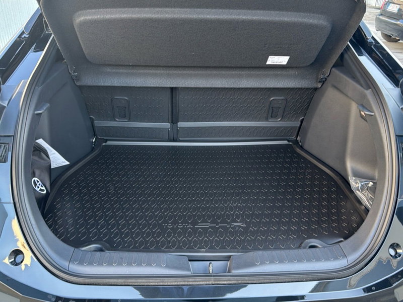 Toyota Toyota C-HR nuova a Ferrara (18)