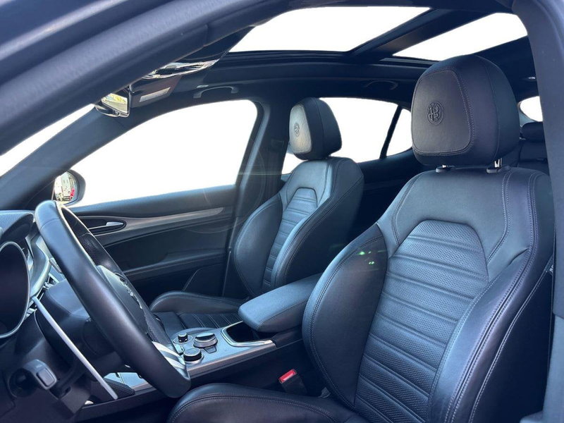 Alfa Romeo Stelvio usata a Pescara (11)