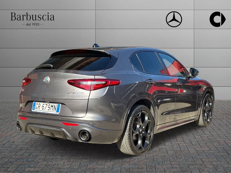 Alfa Romeo Stelvio usata a Pescara (3)