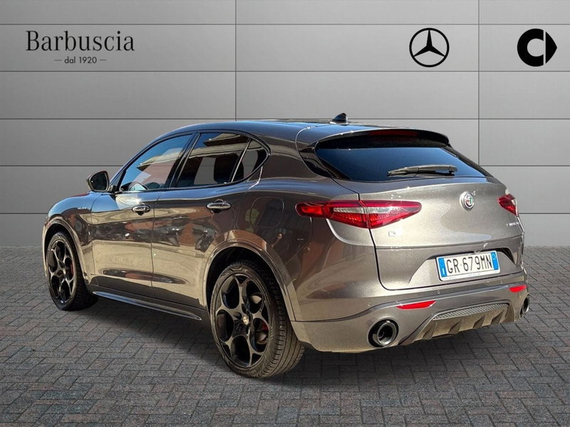 Alfa Romeo Stelvio usata a Pescara (4)