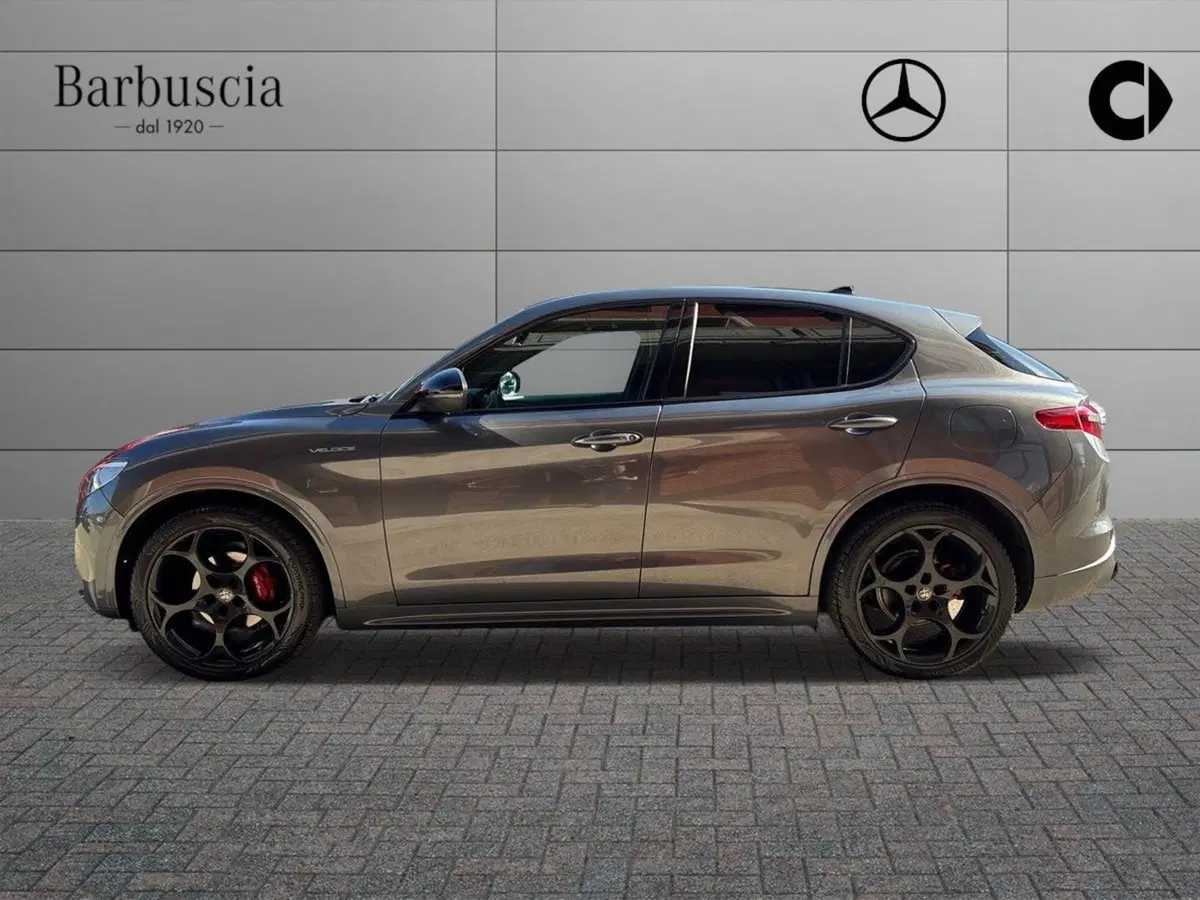 Alfa Romeo Stelvio usata a Pescara (5)