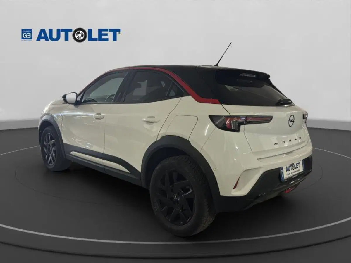 Opel Mokka usata a Genova (8)