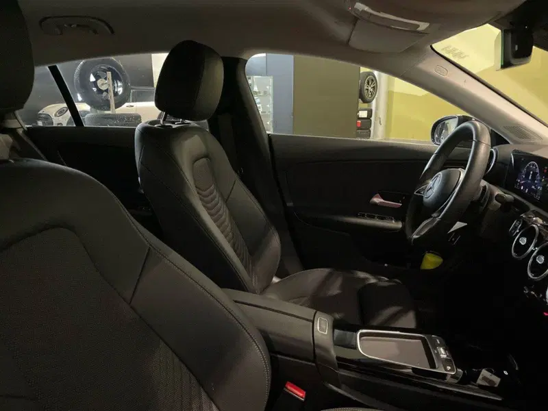 Mercedes-Benz CLA Shooting Brake usata a Ancona (14)