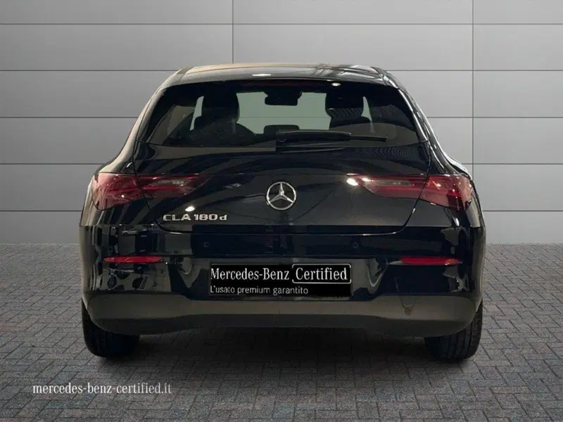 Mercedes-Benz CLA Shooting Brake usata a Ancona (4)