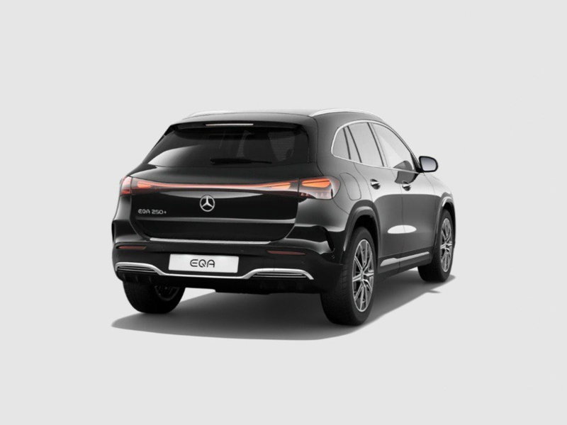 Mercedes-Benz EQA nuova a Macerata (5)