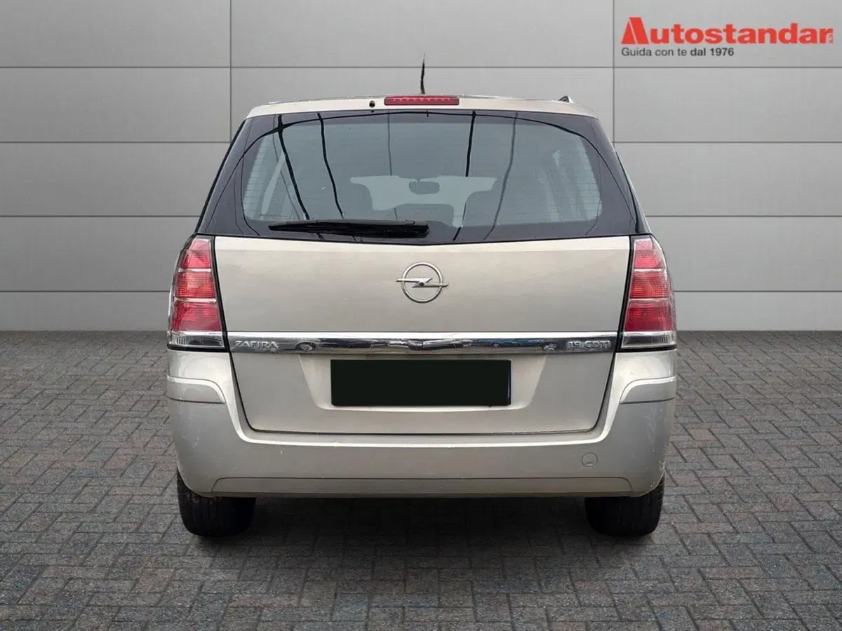 Opel Zafira usata a Torino (4)