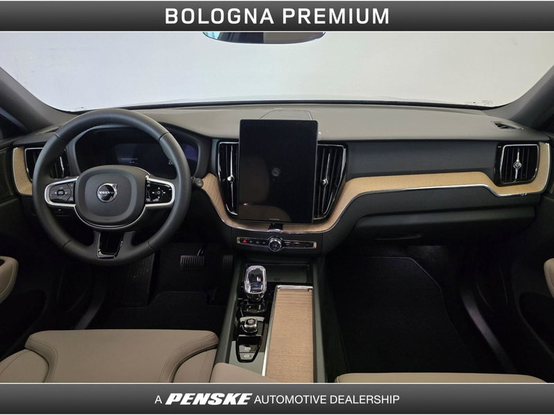 Volvo XC60 nuova a Bologna (4)