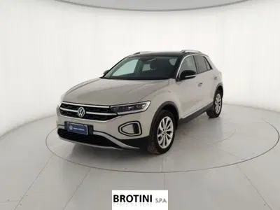 Volkswagen T-Roc 1.0 TSI Style del 2023 usata a Massa