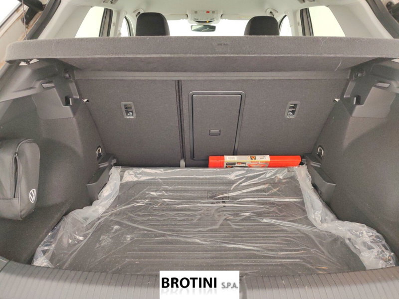 Volkswagen T-Roc usata a Massa-Carrara (14)