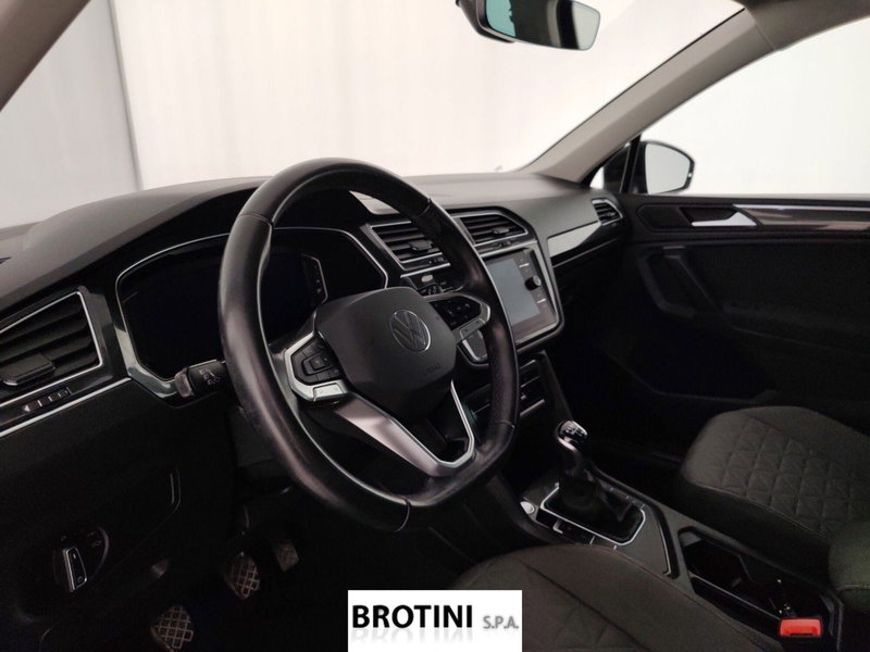 Volkswagen Tiguan usata a Massa-Carrara (8)