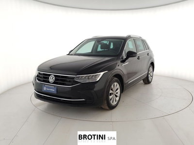 Volkswagen Tiguan 1.5 TSI 150 CV ACT Life del 2023 usata a Massa