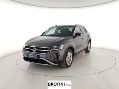 Volkswagen T-Roc 1.0 TSI Style del 2023 usata a Massa