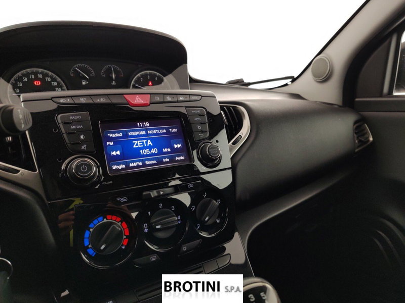 Lancia Ypsilon usata a Massa-Carrara (11)