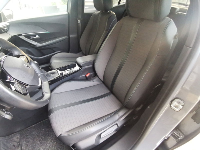 Peugeot 2008 usata a Taranto (11)