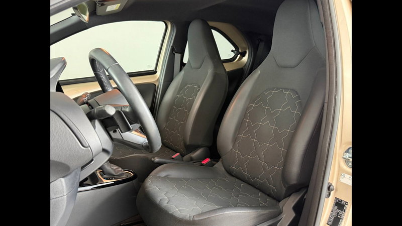 Toyota Aygo X usata a Palermo (12)