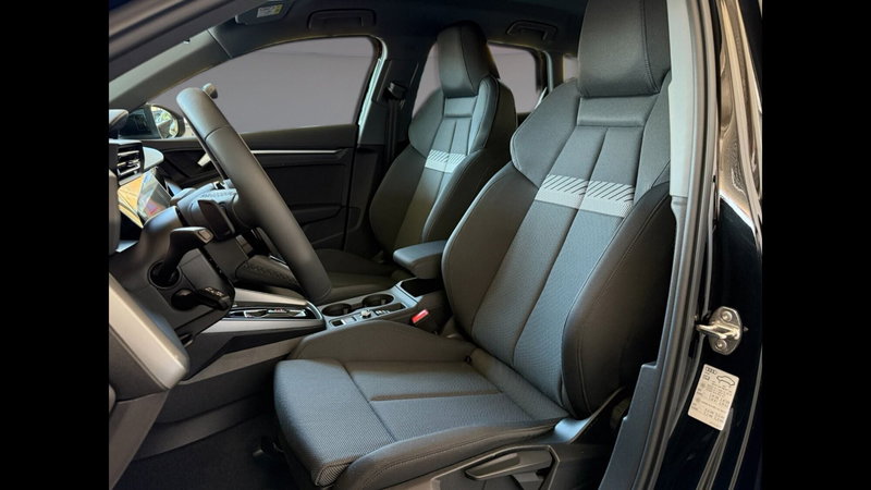 Audi A3 Sedan nuova a Palermo (7)