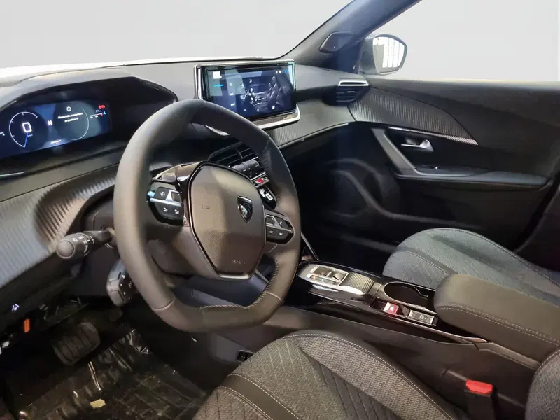 Peugeot 2008 nuova a Varese (11)