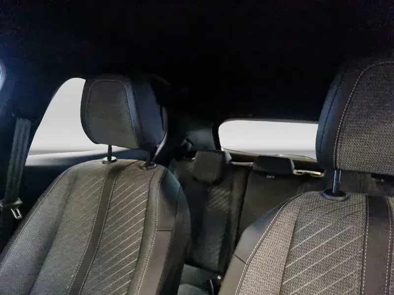 Peugeot 2008 nuova a Varese (8)