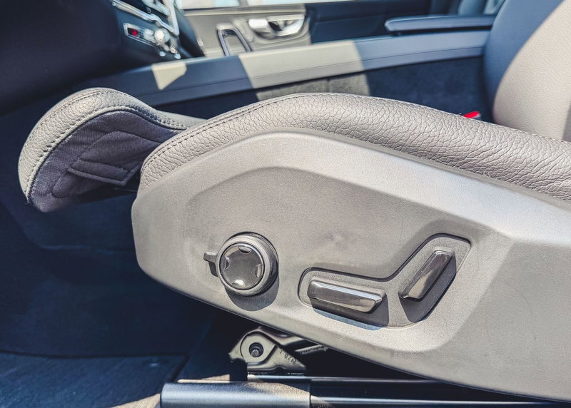 Volvo XC60 usata a Vercelli (6)