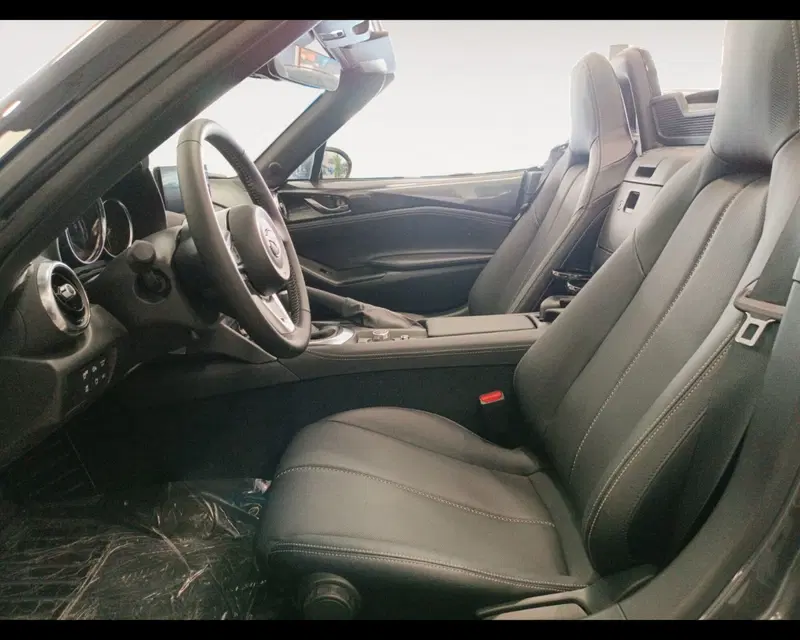 Mazda MX-5 nuova a Ravenna (9)