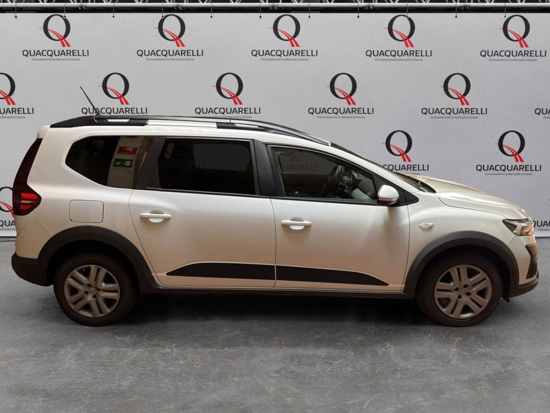 Dacia Jogger usata a Milano (3)