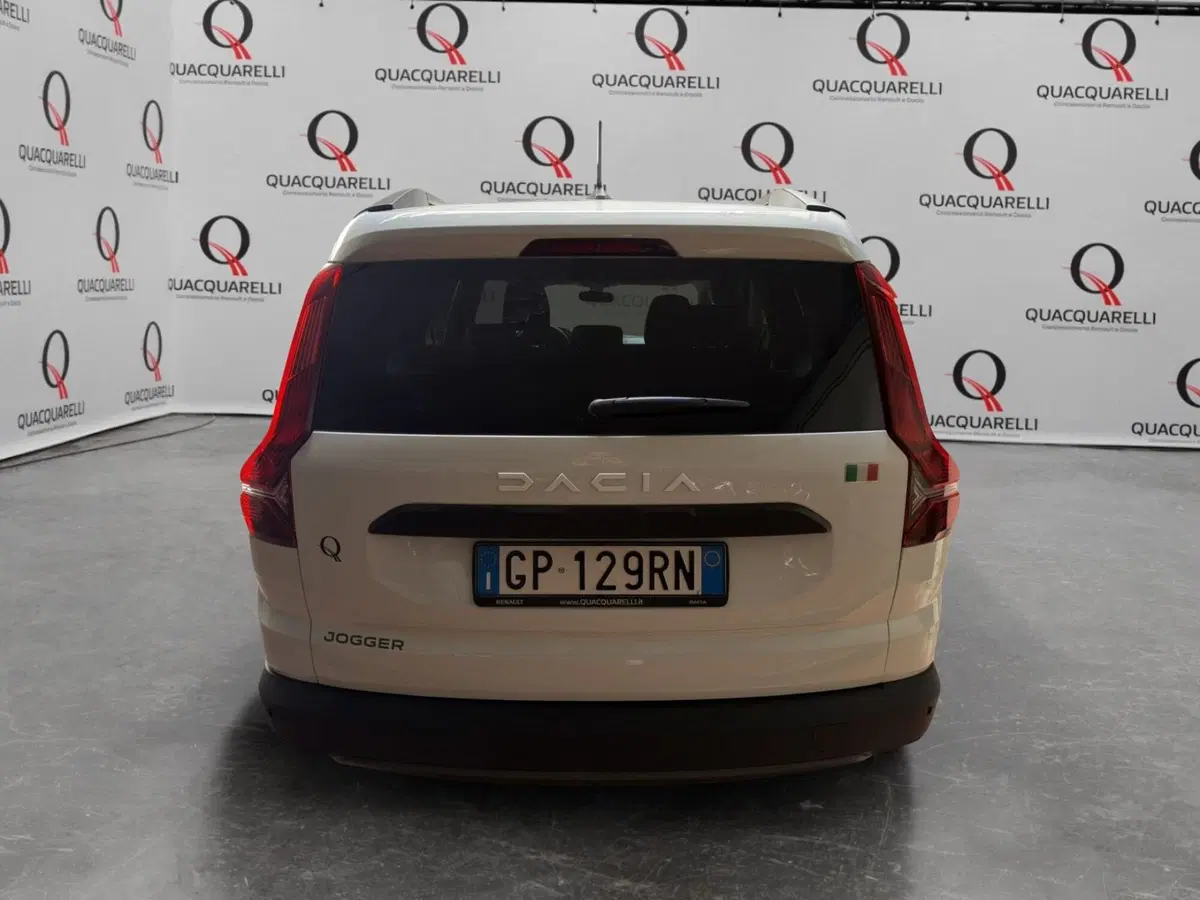 Dacia Jogger usata a Milano (5)