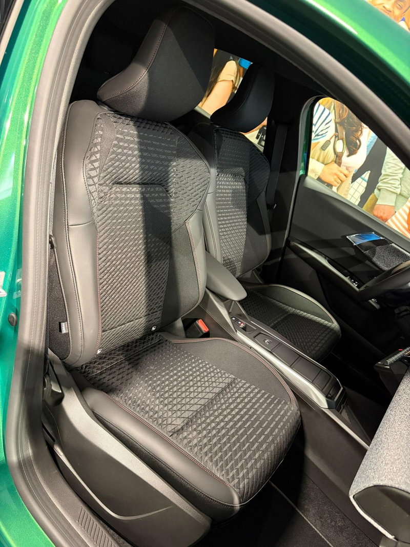 Renault Clio nuova a Milano (13)