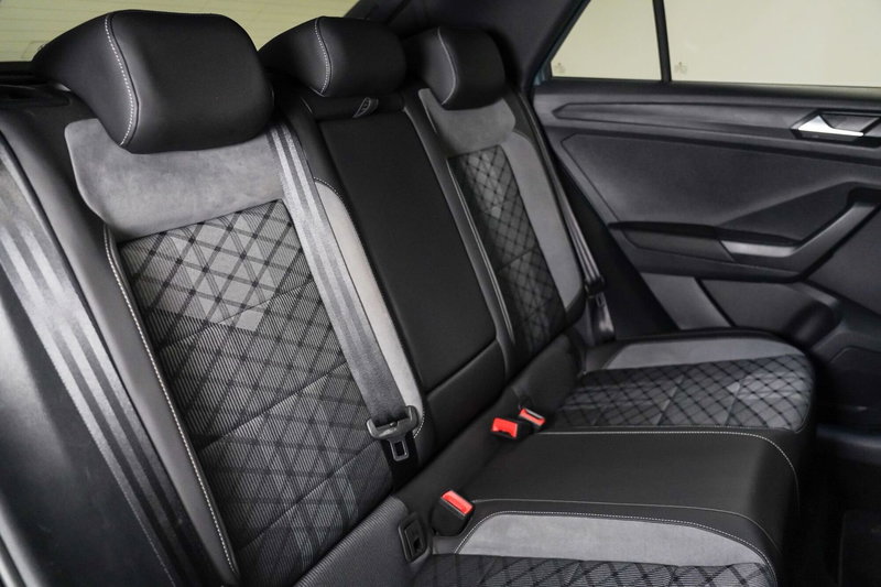Volkswagen T-Roc usata a Varese (14)
