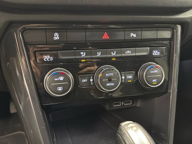 Volkswagen T-Roc usata a Varese (19)