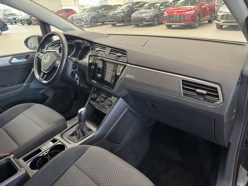 Volkswagen Touran usata a Monza e Brianza (12)