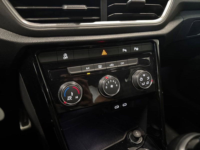 Volkswagen T-Roc usata a Prato (15)