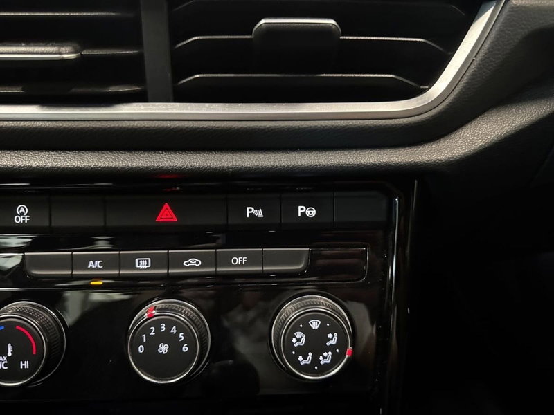 Volkswagen T-Roc usata a Prato (16)