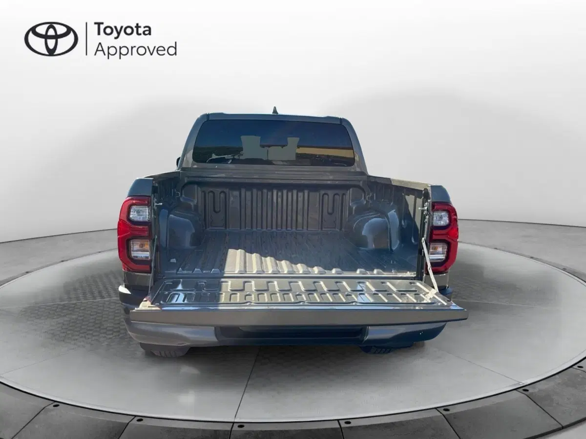 Toyota Hilux nuova a Vicenza (10)