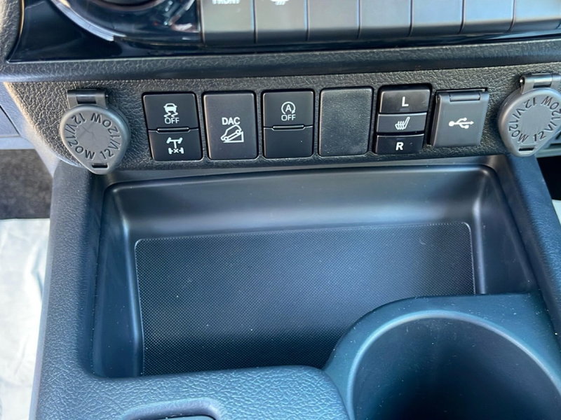 Toyota Hilux nuova a Vicenza (18)