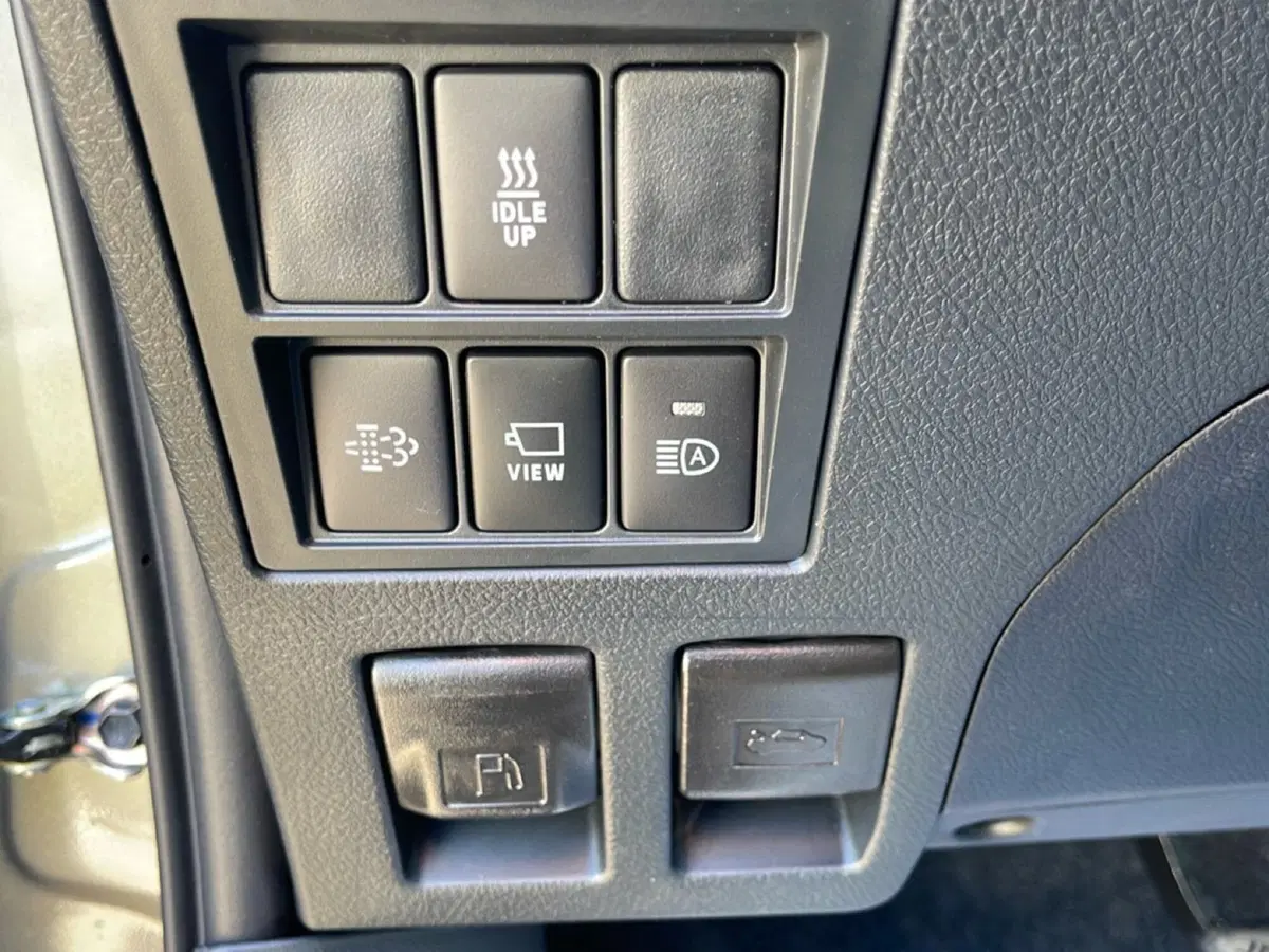 Toyota Hilux nuova a Vicenza (19)