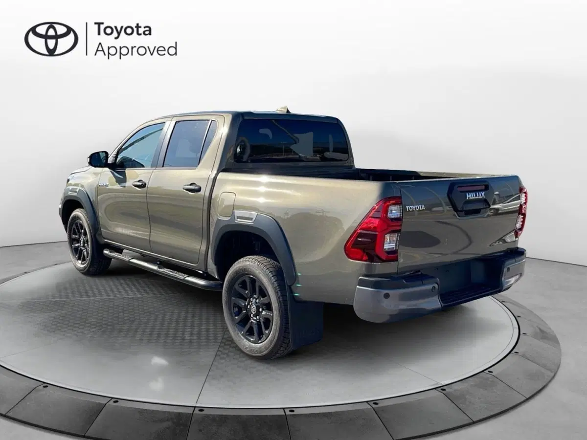 Toyota Hilux nuova a Vicenza (6)