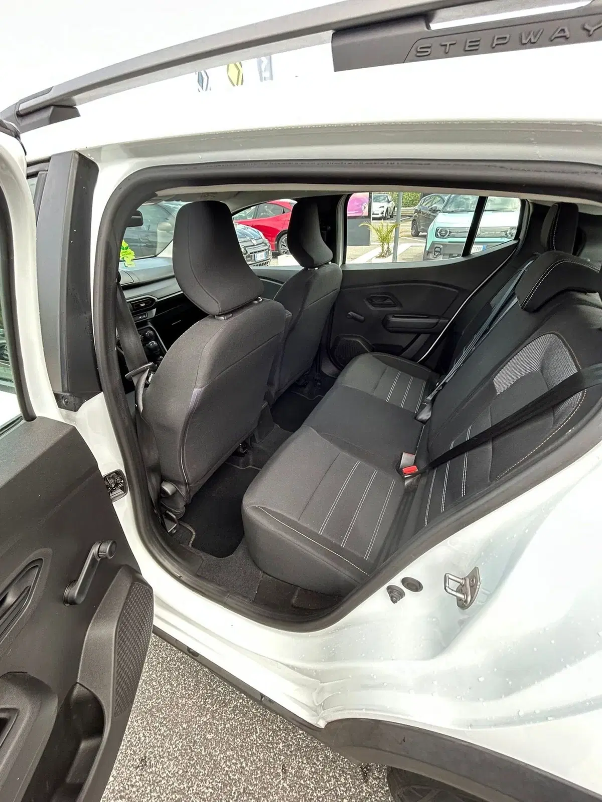 Dacia Sandero usata a Roma (4)