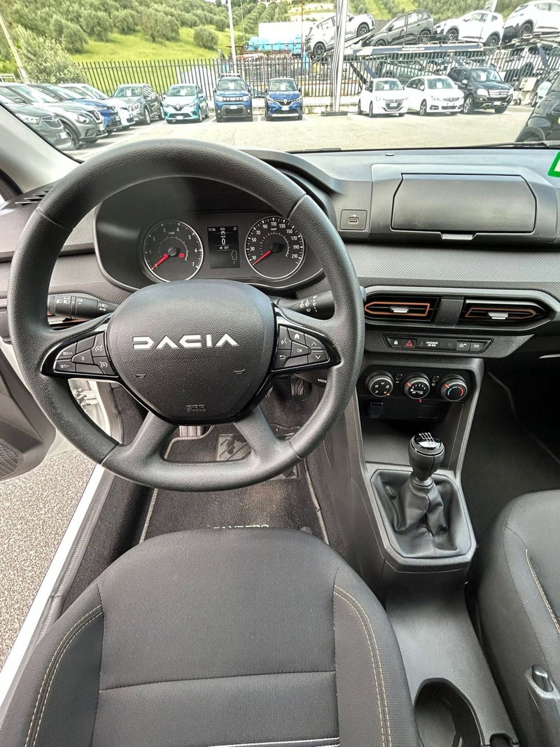 Dacia Sandero usata a Roma (7)