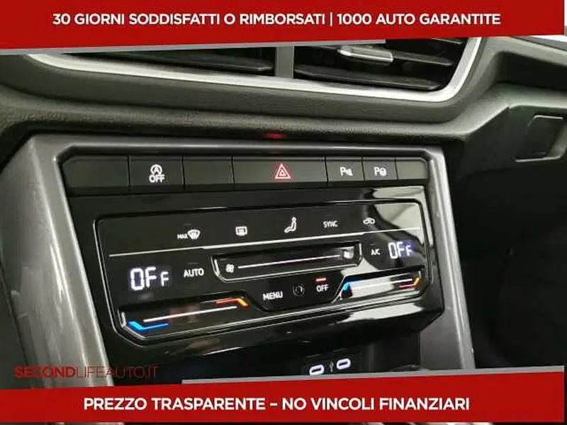 Volkswagen T-Roc usata a Chieti (13)