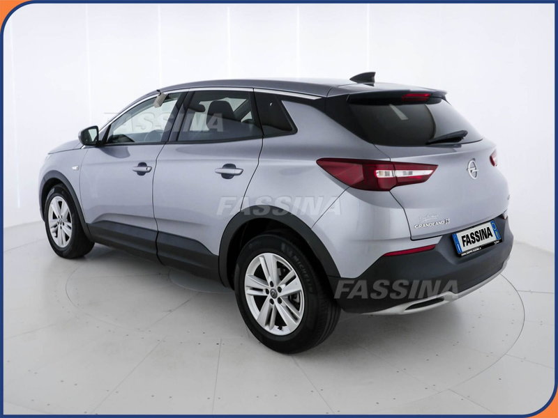 Opel Grandland X usata a Milano (4)