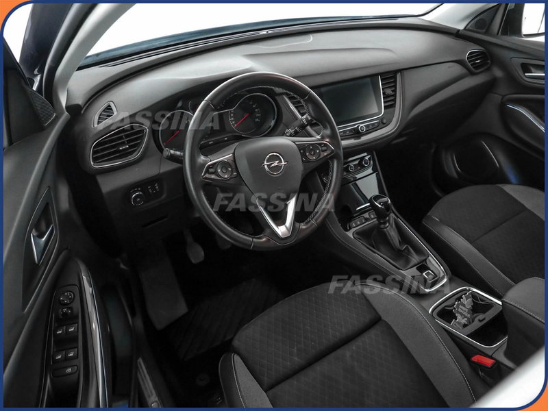 Opel Grandland X usata a Milano (9)