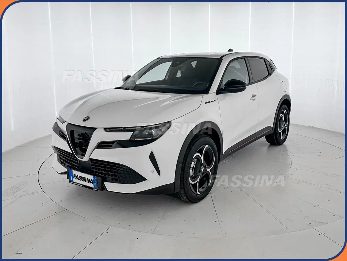 Alfa Romeo Junior nuova a Milano (3)