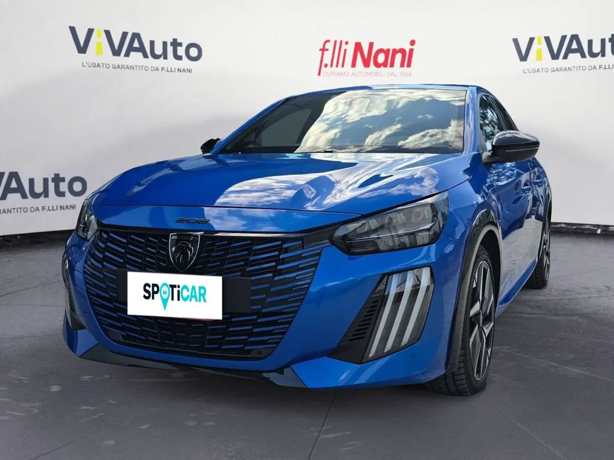 Peugeot 208 usata a Massa-Carrara