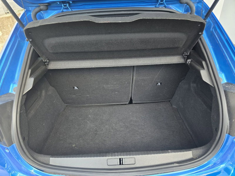 Peugeot 208 usata a Massa-Carrara (14)