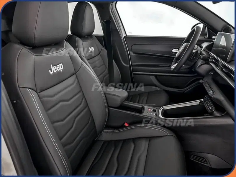 Jeep Avenger nuova a Milano (13)