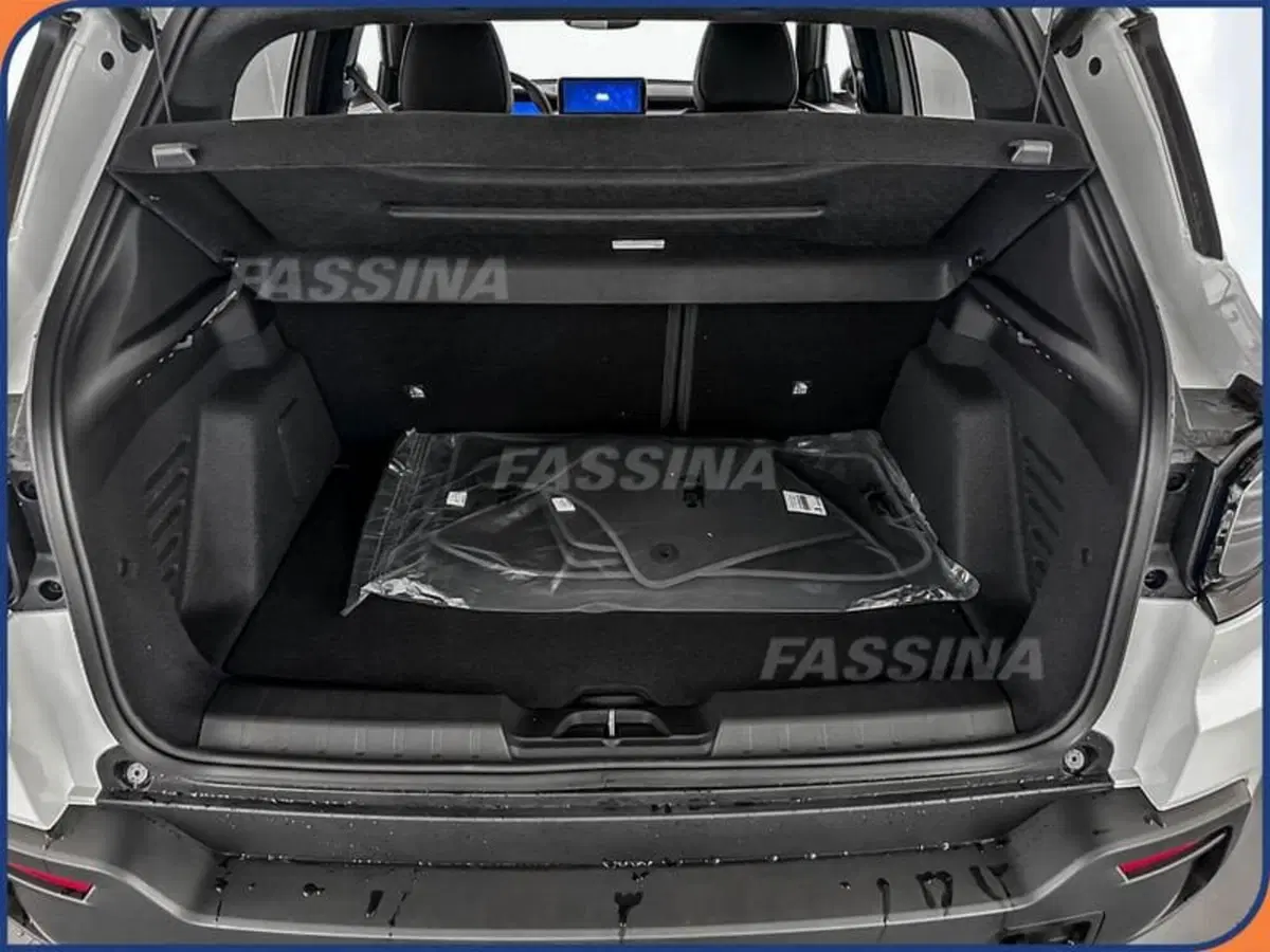 Jeep Avenger nuova a Milano (14)